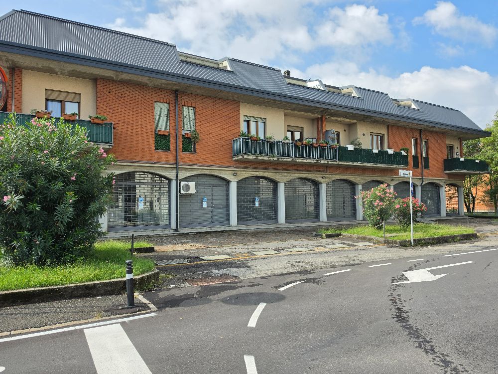 Negozi - Locali commerciali in vendita a Bergamo
